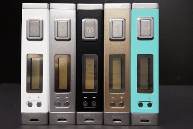 dispositivos de vapeo en diferentes colores
